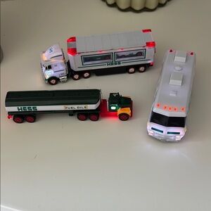 Hess Mini Toy Truck and Vehicles Set - White and Green